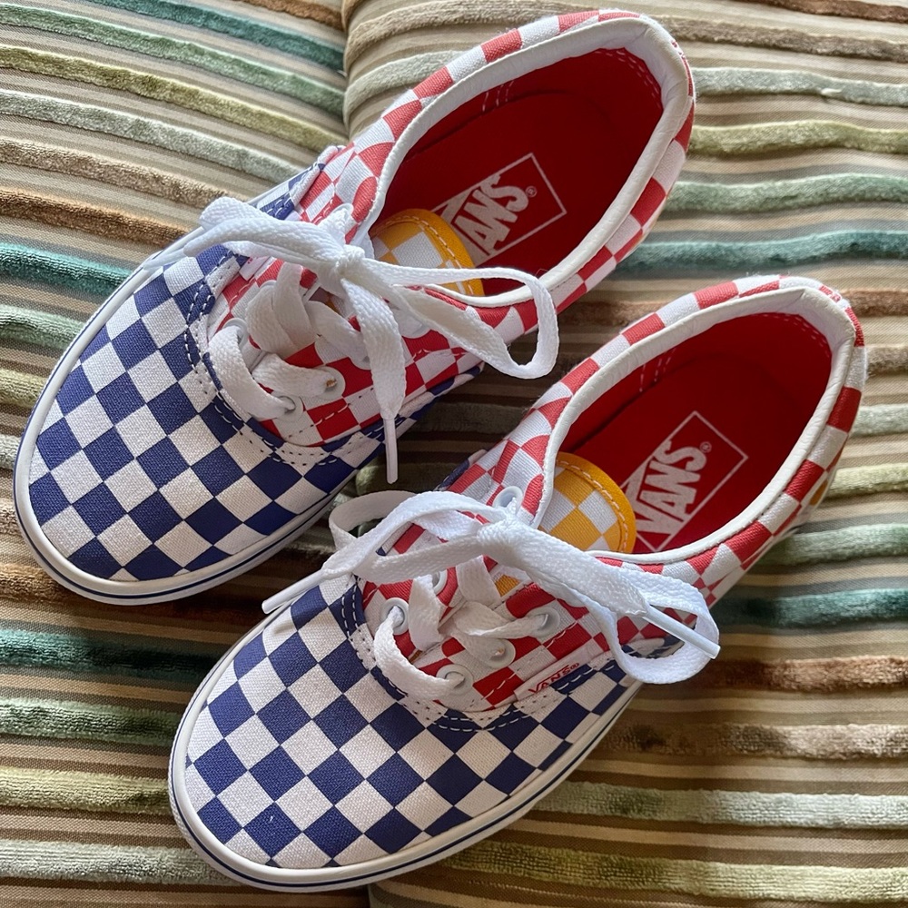 KIDS VANS